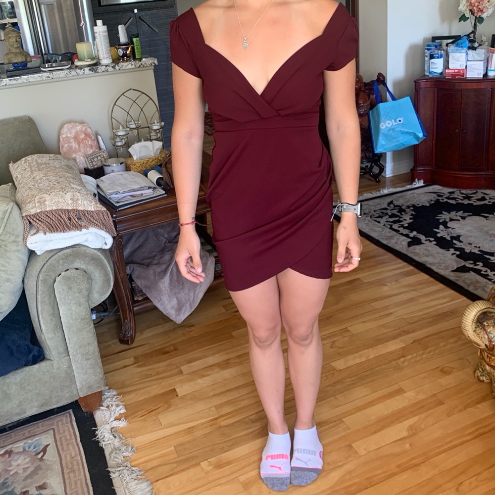 Lulus burgundy off the shoulder dress size M